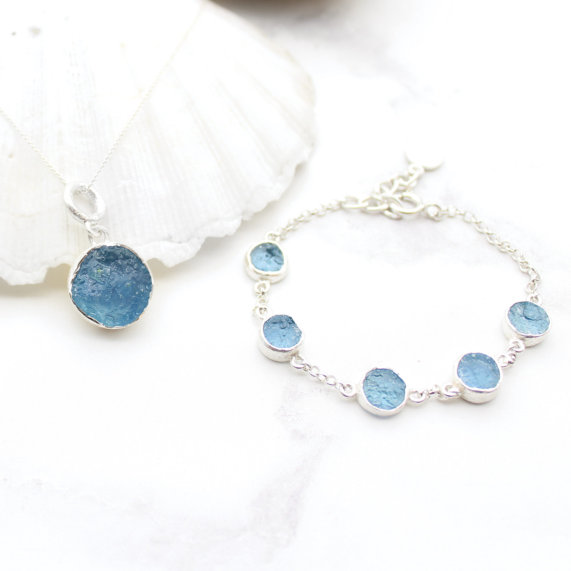 quamarine Round Gemstone Silver Bracelet and Pendant Set
